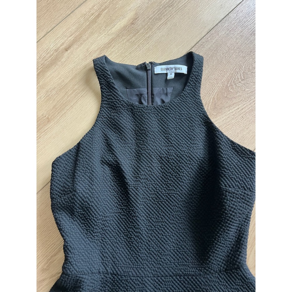 Classic Black Halter Skater Dress - Picture 4 of 12